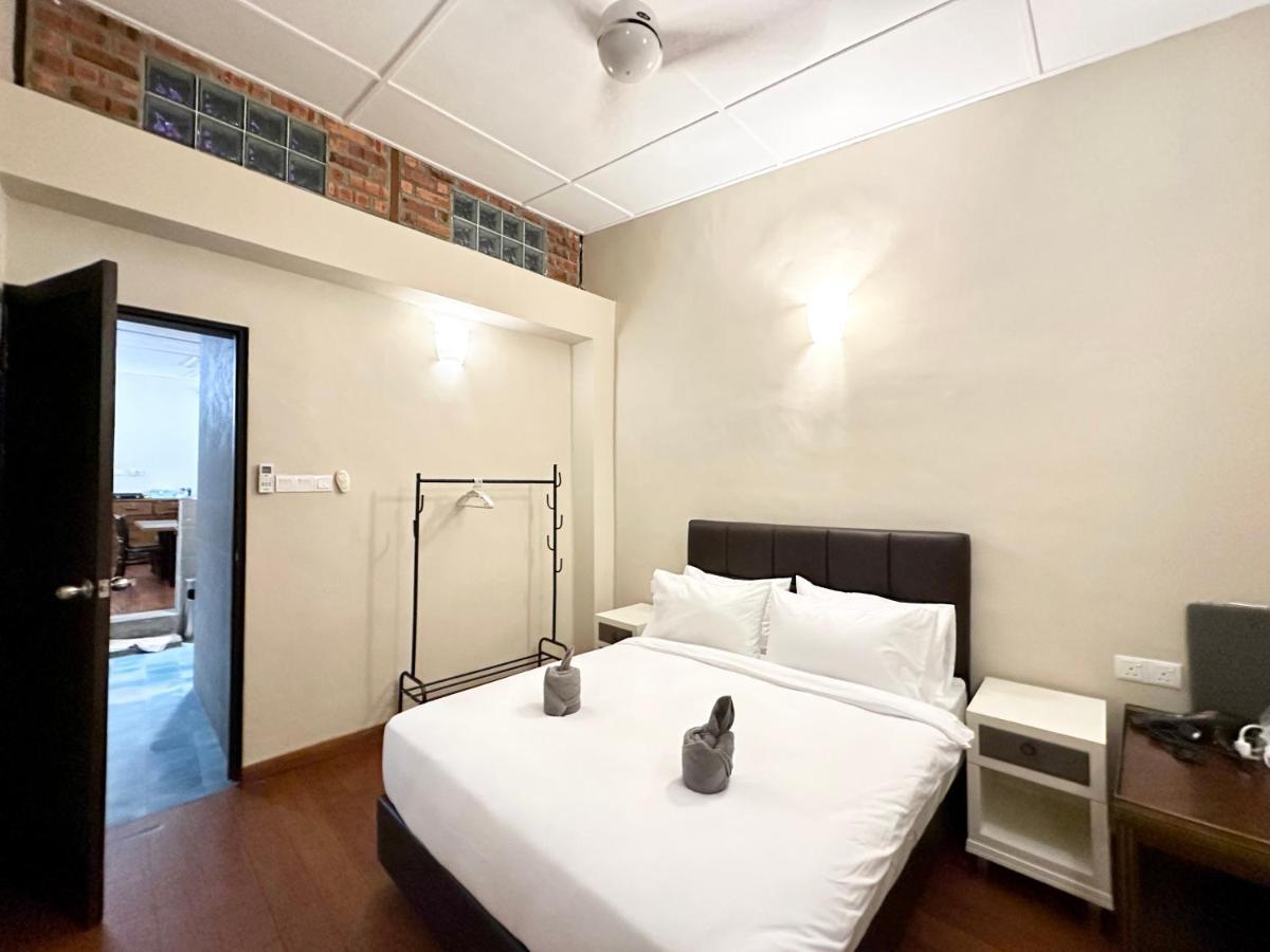 Madras Inn 58-1 Private Bathroom جورج تاون المظهر الخارجي الصورة