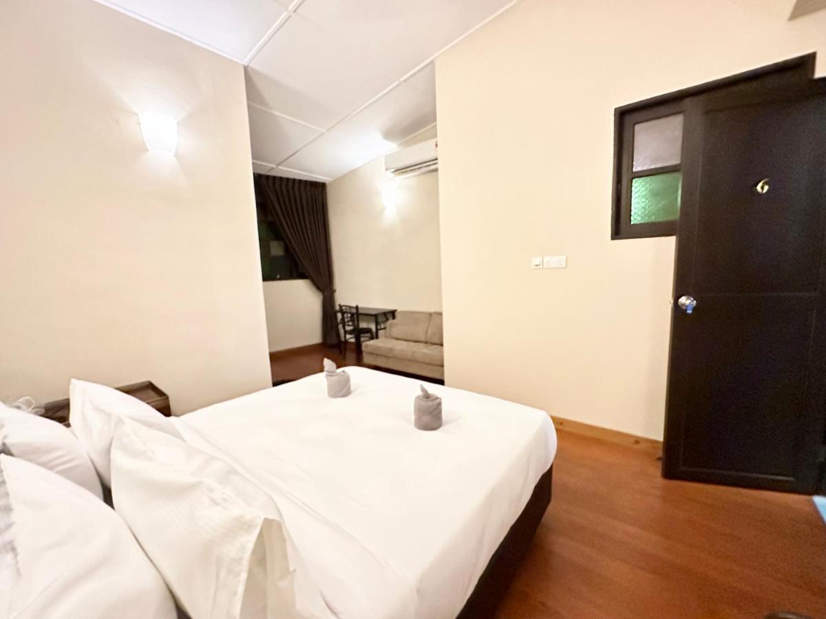 Madras Inn 58-1 Private Bathroom جورج تاون المظهر الخارجي الصورة