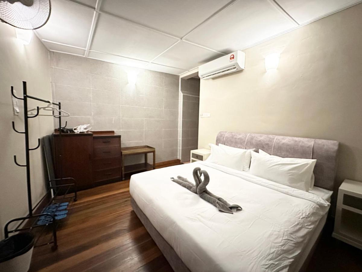Madras Inn 58-1 Private Bathroom جورج تاون المظهر الخارجي الصورة