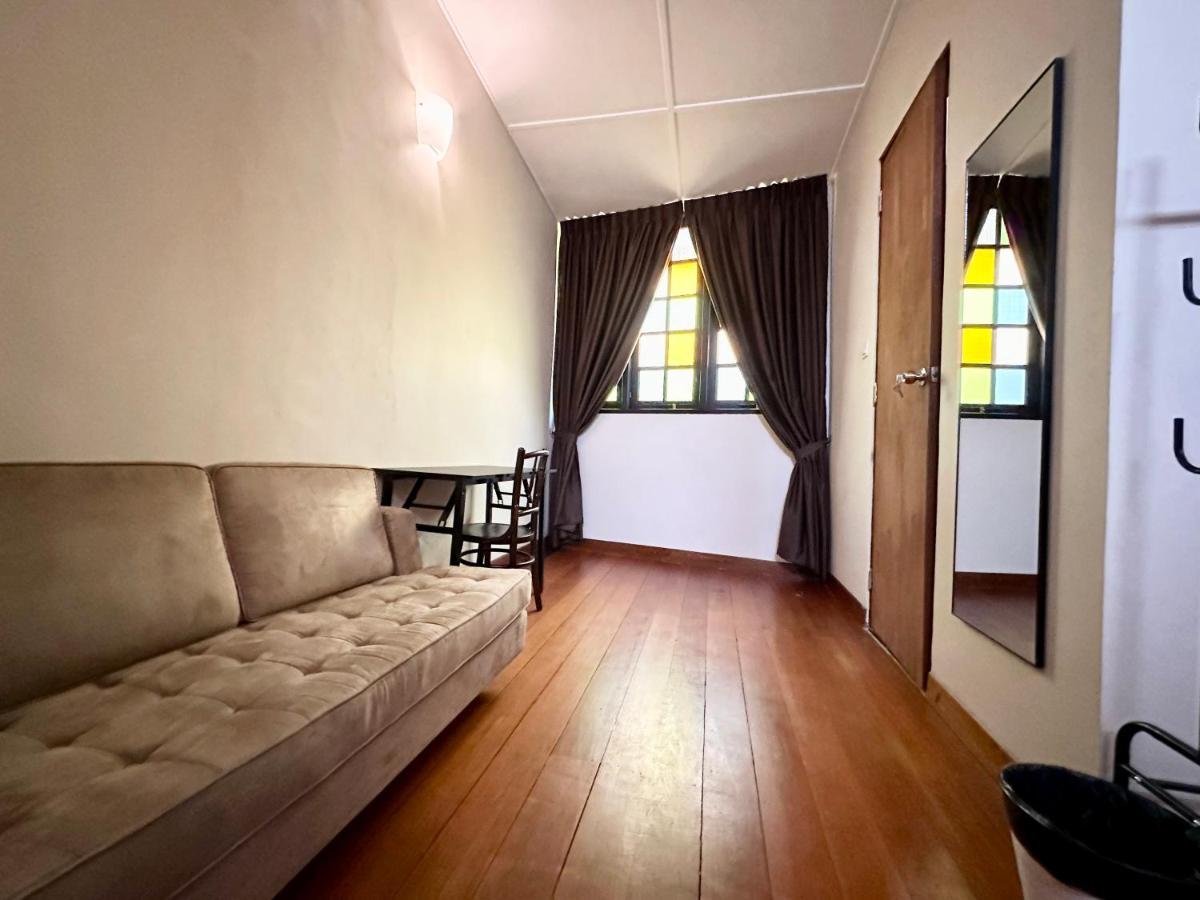 Madras Inn 58-1 Private Bathroom جورج تاون المظهر الخارجي الصورة