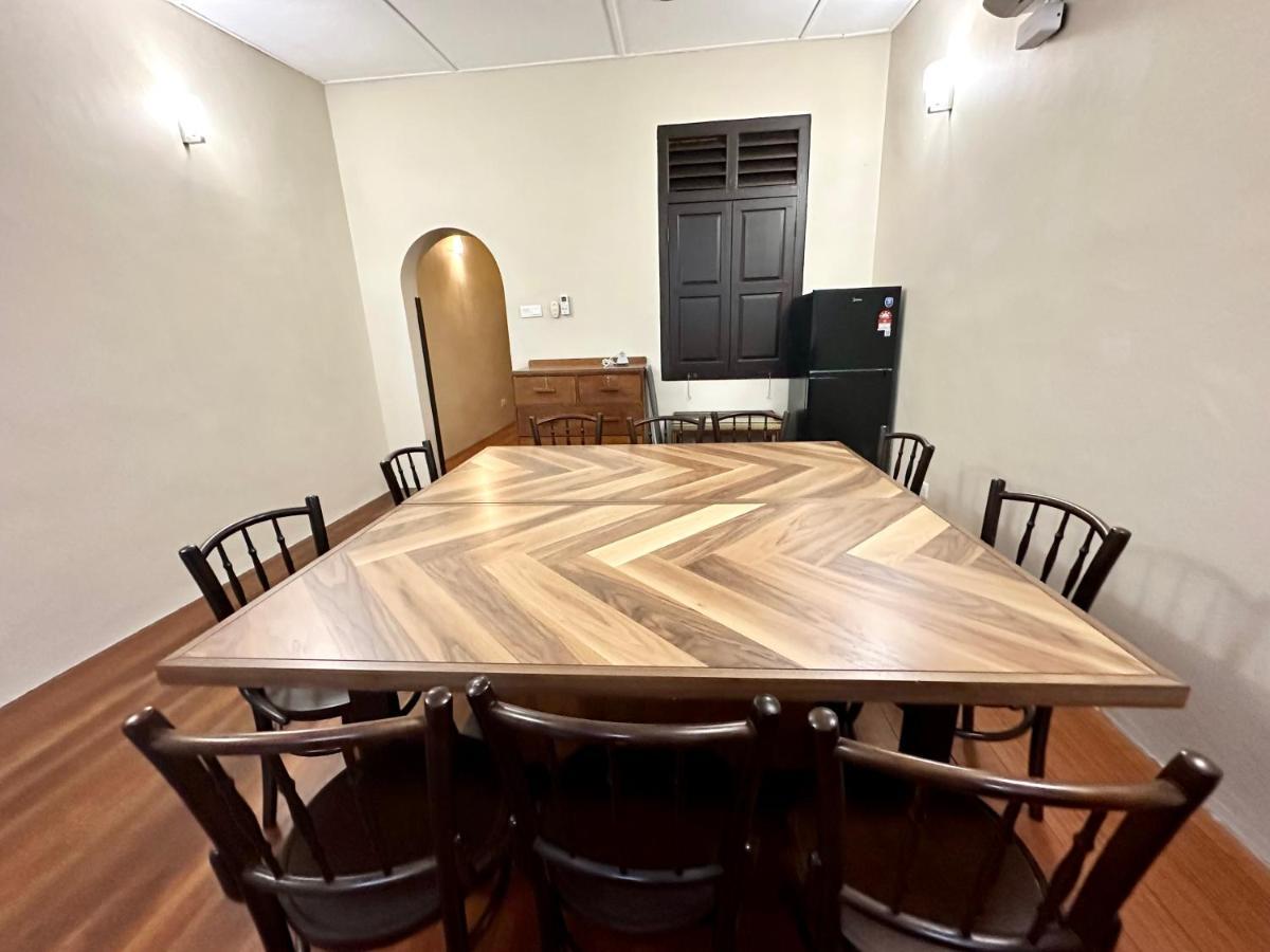Madras Inn 58-1 Private Bathroom جورج تاون المظهر الخارجي الصورة